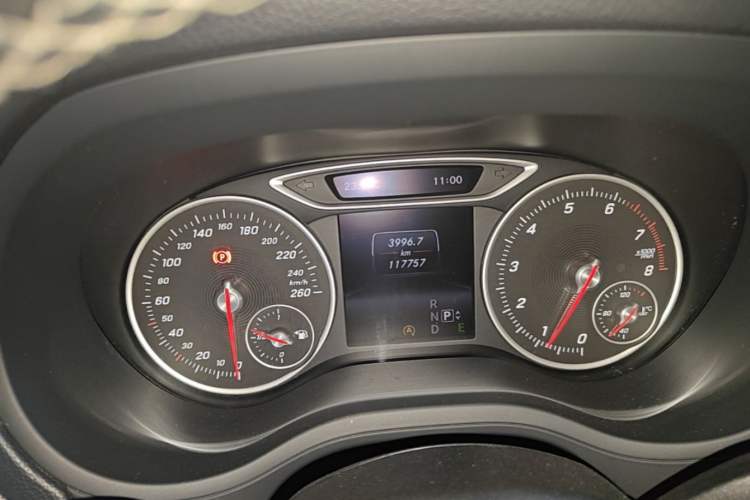Used Mercedes-Benz B-Class 2015 B 200 Sport Edition Instrument Cluster