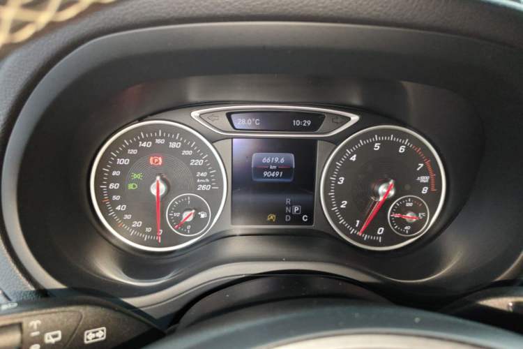 Used Mercedes-Benz B-Class 2015 B 200 Sport Edition Instrument Cluster