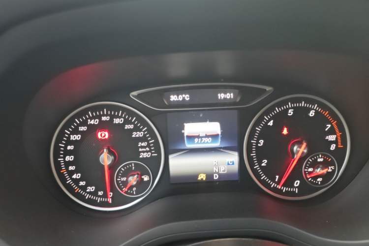 Used Mercedes-Benz B-Class 2015 B 200 Fashion Model Instrument Cluster