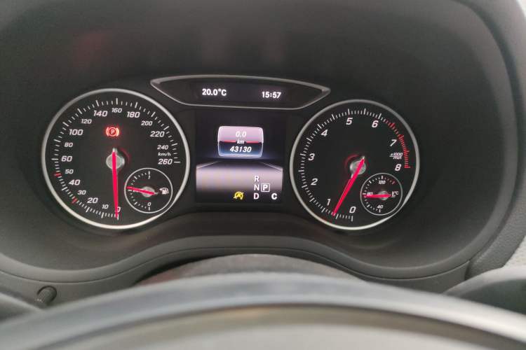 Used Mercedes-Benz B-Class 2015 B 200 Sport Edition Instrument Cluster