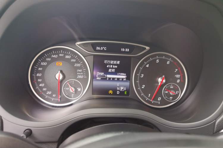 Used Mercedes-Benz B-Class 2015 B 200 Luxury Model Instrument Cluster