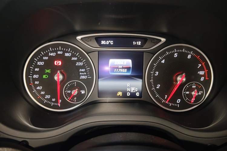 Used Mercedes-Benz B-Class 2015 B 200 Fashion Model Instrument Cluster