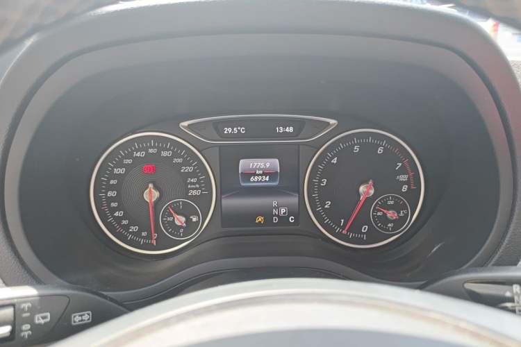 Used Mercedes-Benz B-Class 2015 B 200 Sport Edition Instrument Cluster