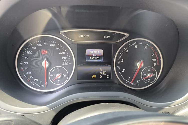 Used Mercedes-Benz B-Class 2015 B 200 Sport Edition Instrument Cluster