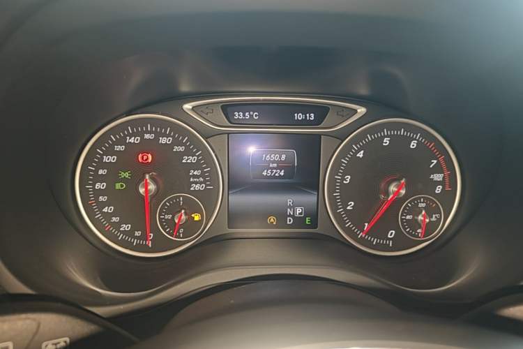 Used Mercedes-Benz B-Class 2015 B 200 Fashion Model Instrument Cluster