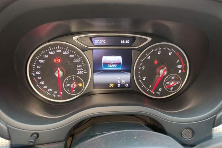 Used Mercedes-Benz B-Class 2015 B 200 Fashion Model Instrument Cluster