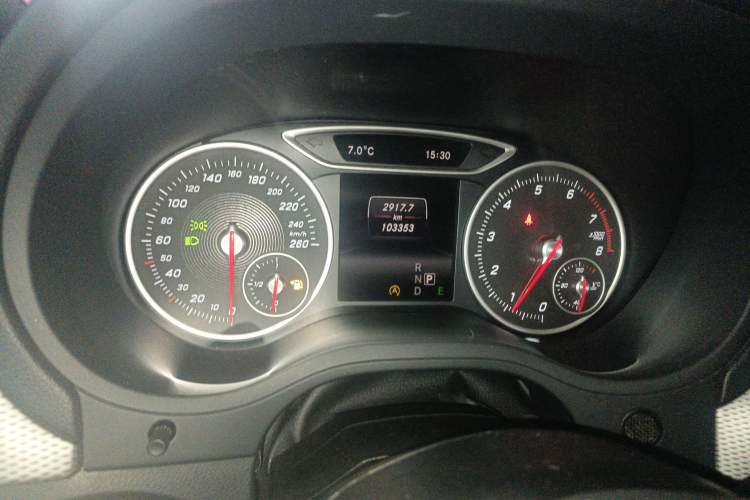 Used Mercedes-Benz B-Class 2015 B 200 Fashion Model Instrument Cluster