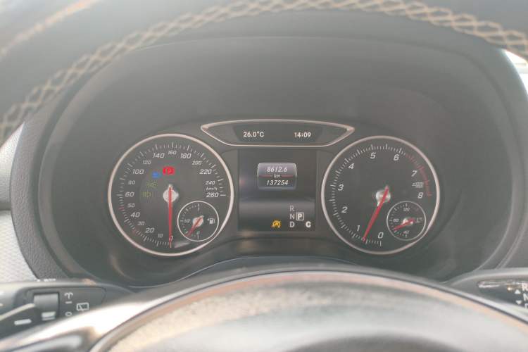 Used Mercedes-Benz B-Class 2015 B 200 Fashion Model Instrument Cluster
