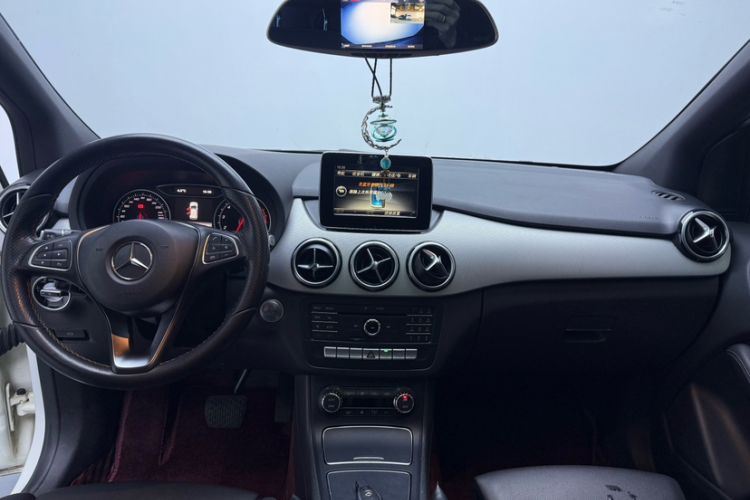 Used Mercedes-Benz B-Class 2015 B 200 Fashion Model Interior 1