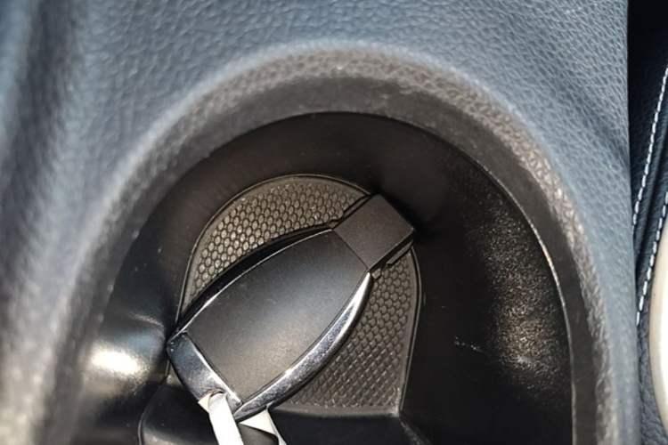 Used Mercedes-Benz B-Class 2015 B 200 Sport Edition Interior 1