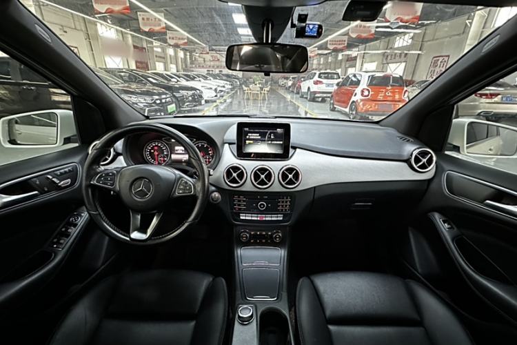 Used Mercedes-Benz B-Class 2015 B 200 Fashion Model Interior 1