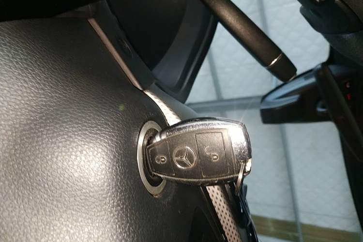 Used Mercedes-Benz B-Class 2015 B 200 Sport Edition Interior 1