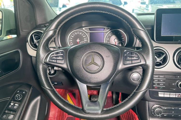 Used Mercedes-Benz B-Class 2015 B 200 Sport Edition Interior 12