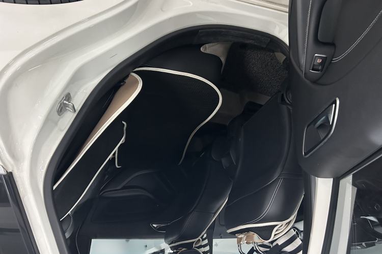 Used Mercedes-Benz B-Class 2015 B 200 Sport Edition Interior 2
