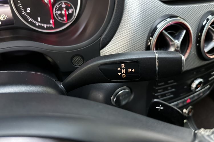Used Mercedes-Benz B-Class 2015 B 200 Fashion Model Interior 2
