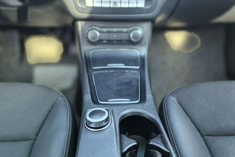 Used Mercedes-Benz B-Class 2015 B 200 Sport Edition Interior 5
