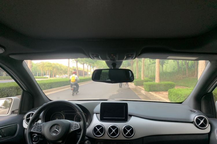 Used Mercedes-Benz B-Class 2015 B 200 Sport Edition Interior 8