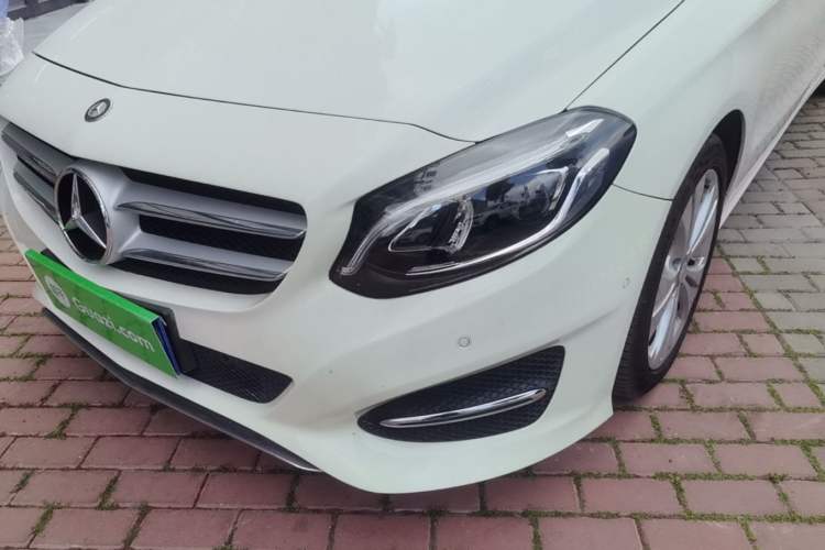 Used Mercedes-Benz B-Class 2015 B 200 Fashion Model Left Front Headlight