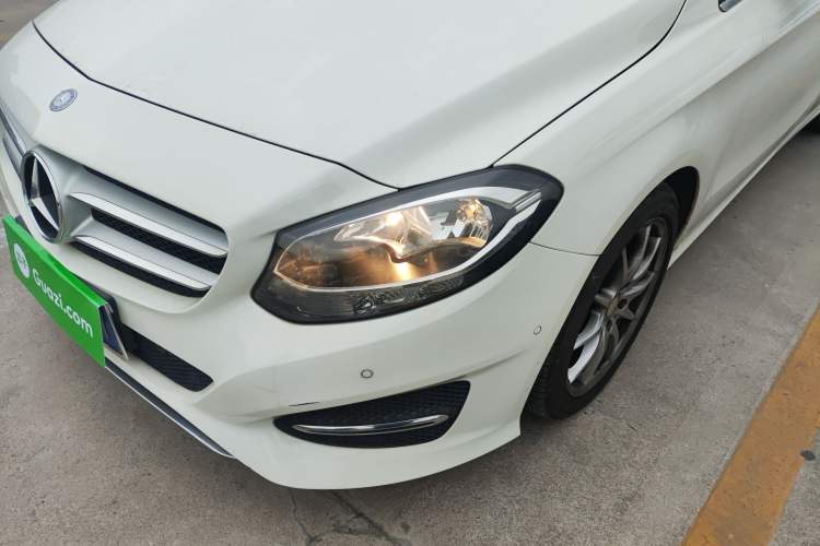 Used Mercedes-Benz B-Class 2015 B 200 Sport Edition Left Front Headlight