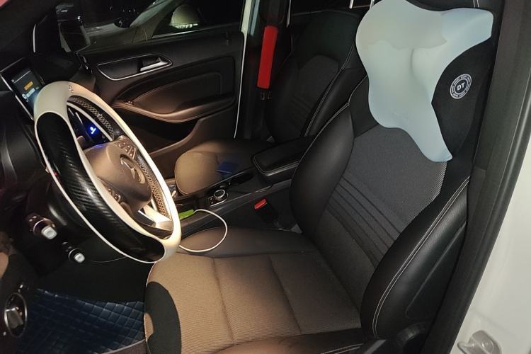 Used Mercedes-Benz B-Class 2015 B 200 Sport Edition Left Front Seat