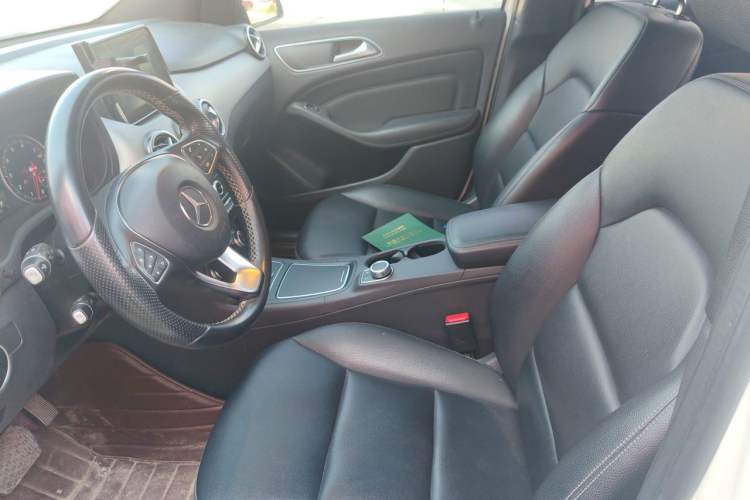 Used Mercedes-Benz B-Class 2015 B 200 Luxury Model Left Front Seat