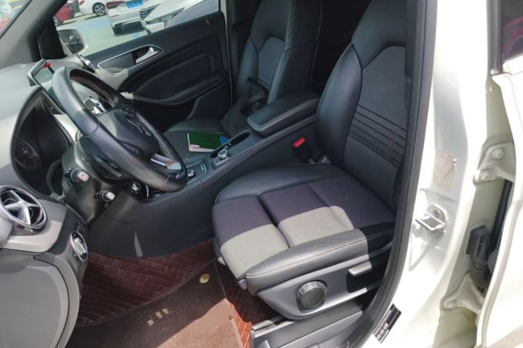 Used Mercedes-Benz B-Class 2015 B 200 Sport Edition Left Front Seat