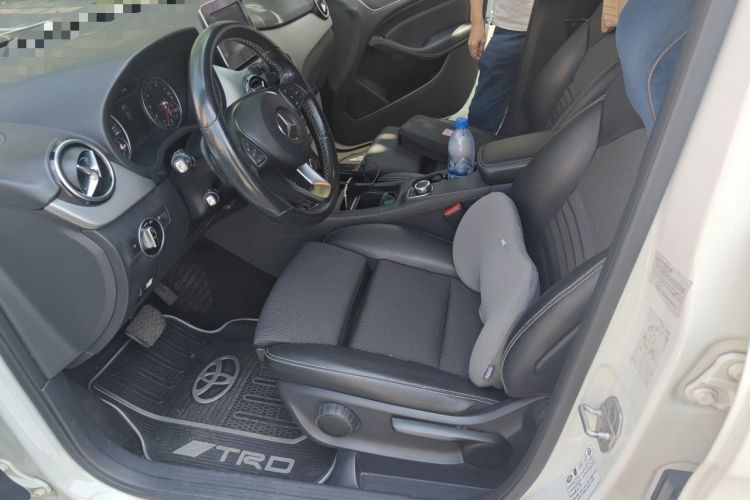 Used Mercedes-Benz B-Class 2015 B 200 Sport Edition Left Front Seat