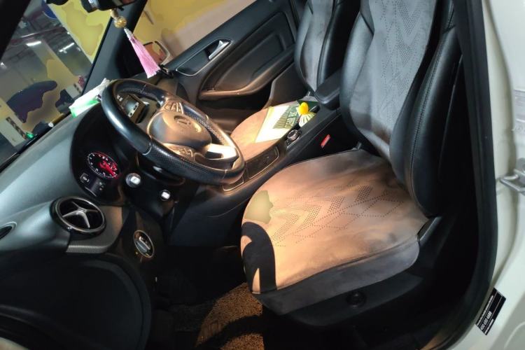 Used Mercedes-Benz B-Class 2015 B 200 Fashion Model Left Front Seat