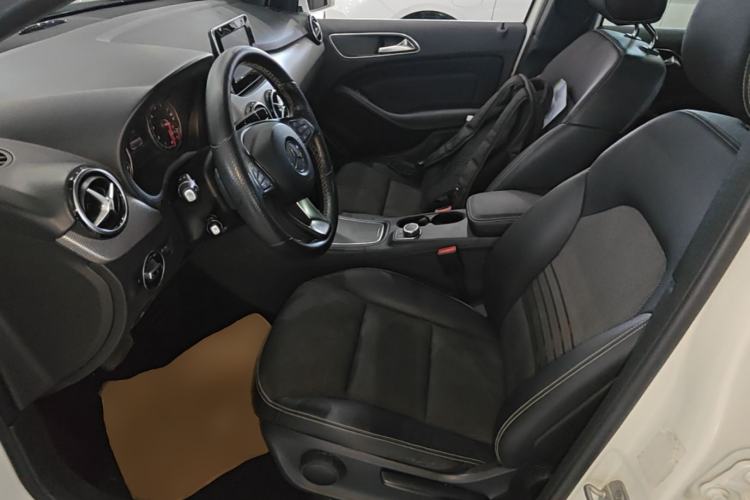 Used Mercedes-Benz B-Class 2015 B 200 Sport Edition Left Front Seat