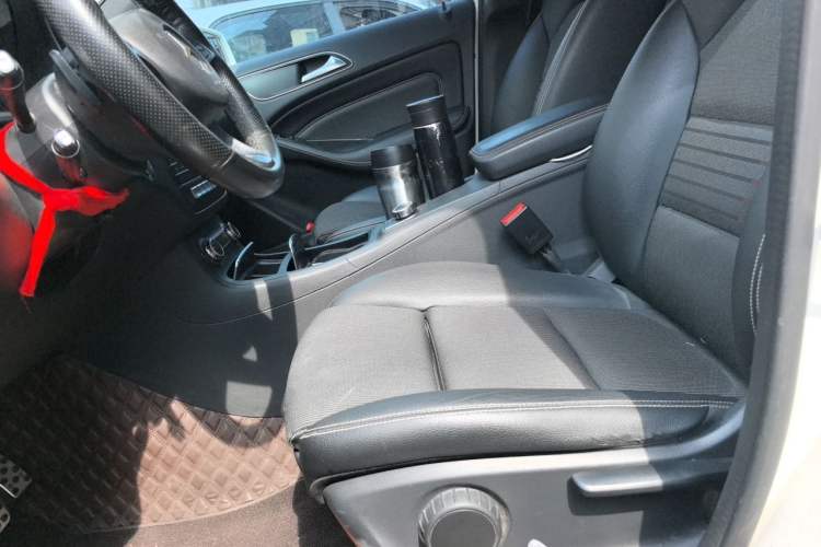 Used Mercedes-Benz B-Class 2015 B 200 Sport Edition Left Front Seat