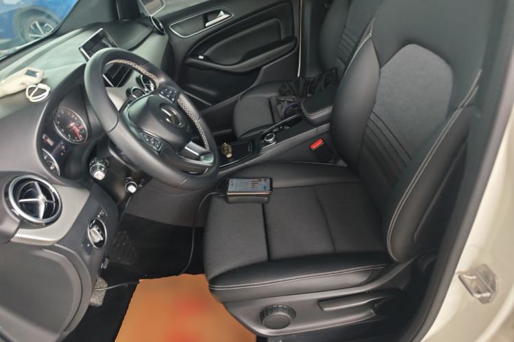 Used Mercedes-Benz B-Class 2015 B 200 Sport Edition Left Front Seat