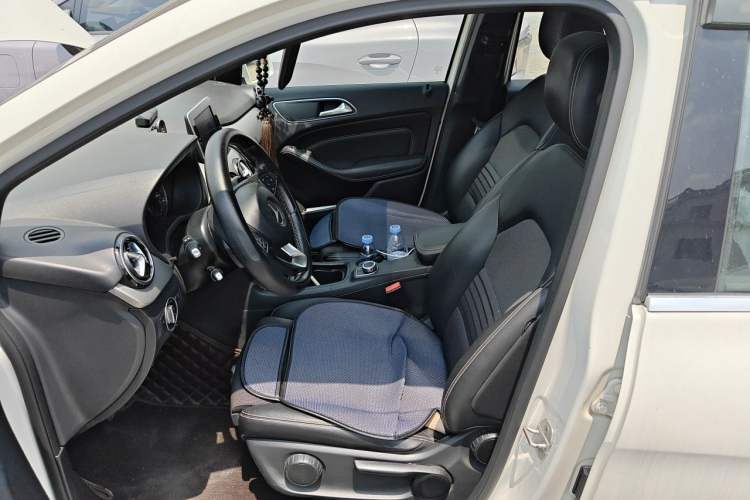 Used Mercedes-Benz B-Class 2015 B 200 Sport Edition Left Front Seat