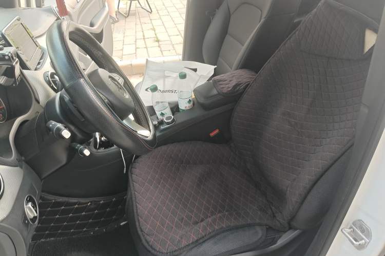Used Mercedes-Benz B-Class 2015 B 200 Fashion Model Left Front Seat