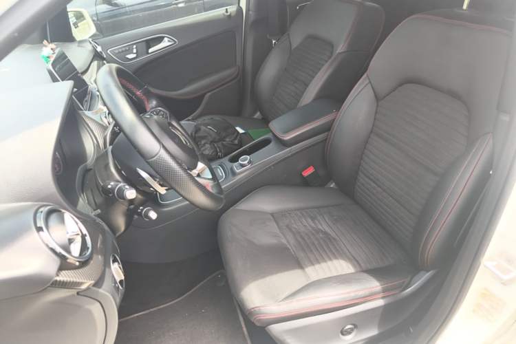 Used Mercedes-Benz B-Class 2015 B 260 Sport Edition Left Front Seat