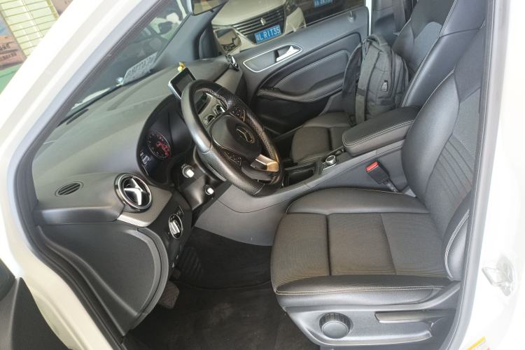 Used Mercedes-Benz B-Class 2015 B 200 Sport Edition Left Front Seat