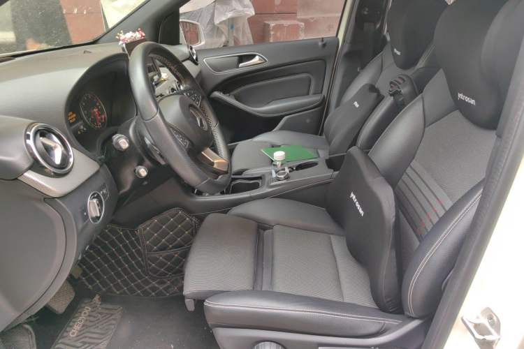 Used Mercedes-Benz B-Class 2015 B 200 Sport Edition Left Front Seat