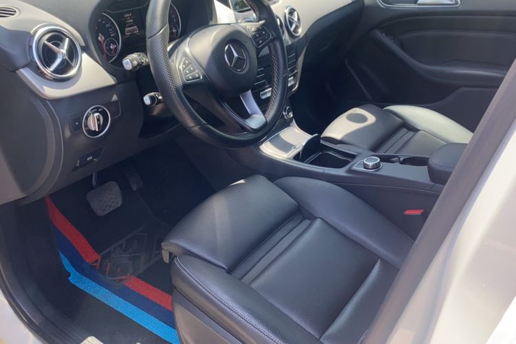 Used Mercedes-Benz B-Class 2015 B 200 Fashion Model Left Front Seat