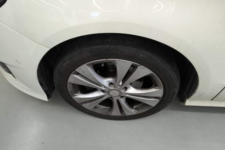 Used Mercedes-Benz B-Class 2015 B 200 Fashion Model Left Front Wheel Hub