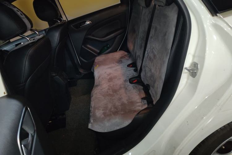 Used Mercedes-Benz B-Class 2015 B 200 Fashion Model Left Rear Seat