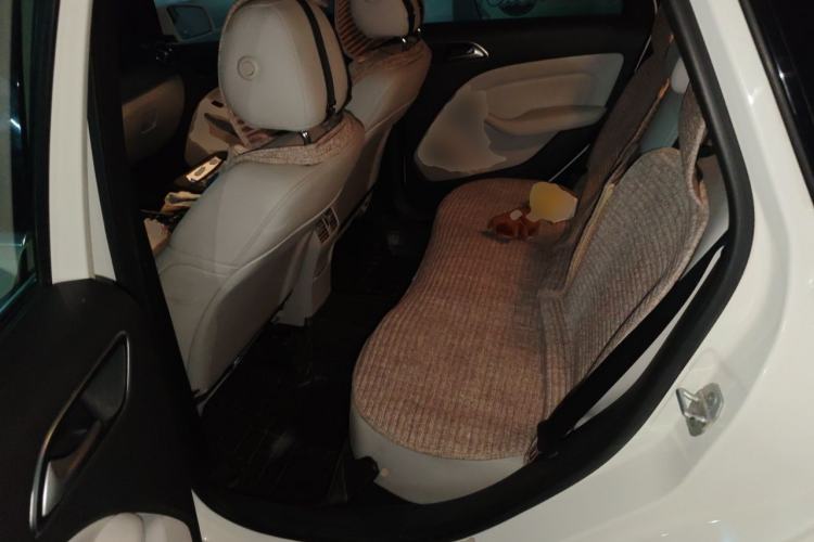 Used Mercedes-Benz B-Class 2015 B 200 Fashion Model Left Rear Seat