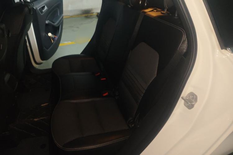 Used Mercedes-Benz B-Class 2015 B 200 Sport Edition Left Rear Seat