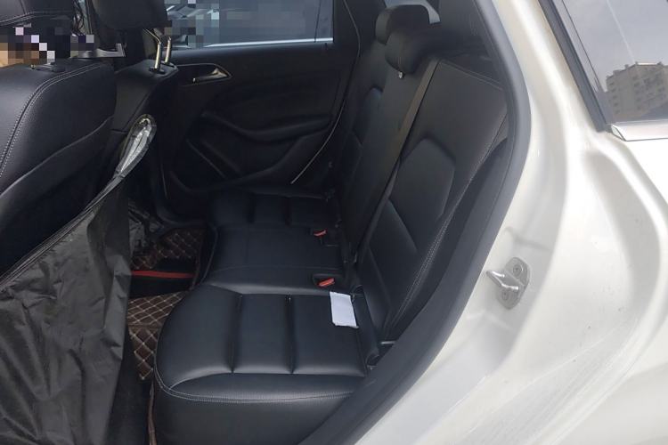 Used Mercedes-Benz B-Class 2015 B 200 Fashion Model Left Rear Seat
