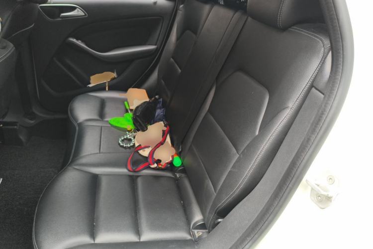 Used Mercedes-Benz B-Class 2015 B 200 Fashion Model Left Rear Seat