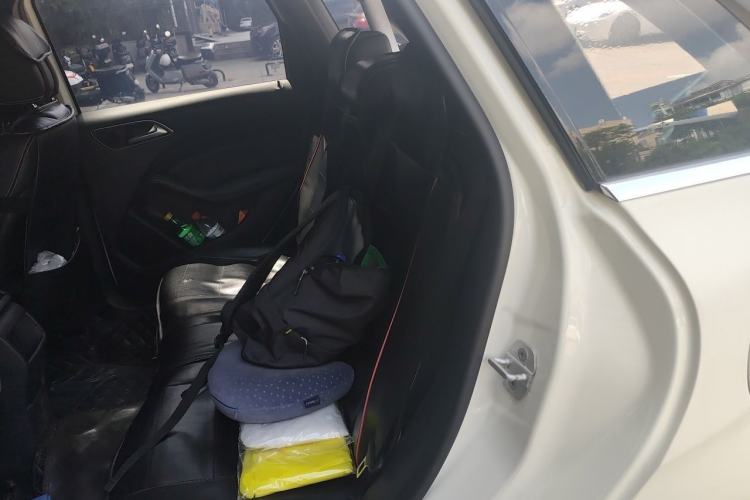 Used Mercedes-Benz B-Class 2015 B 200 Sport Edition Left Rear Seat