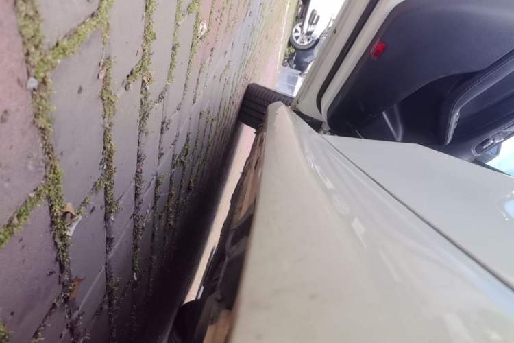 Used Mercedes-Benz B-Class 2015 B 200 Fashion Model Left Side Sill