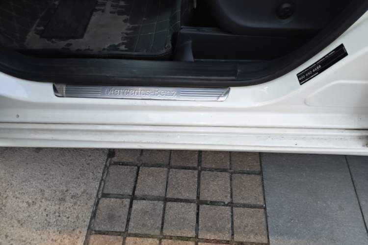 Used Mercedes-Benz B-Class 2015 B 200 Fashion Model Left Side Sill