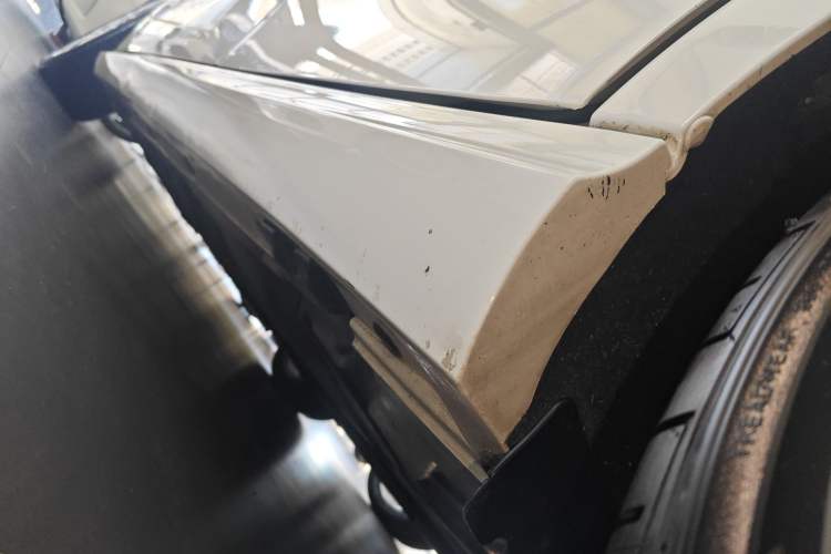 Used Mercedes-Benz B-Class 2015 B 200 Sport Edition Left Side Sill
