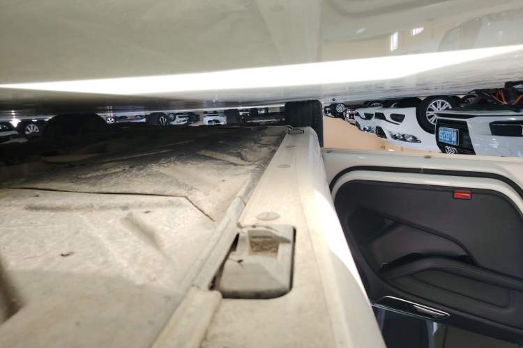 Used Mercedes-Benz B-Class 2015 B 200 Sport Edition Left Side Sill