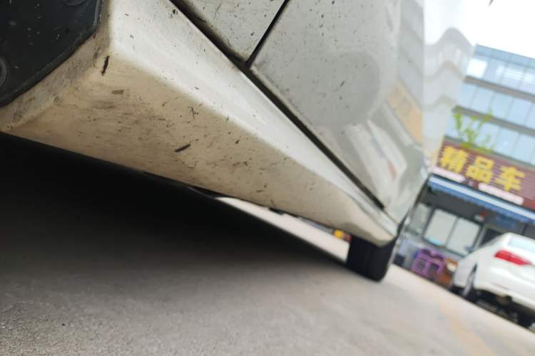 Used Mercedes-Benz B-Class 2015 B 200 Sport Edition Left Side Sill