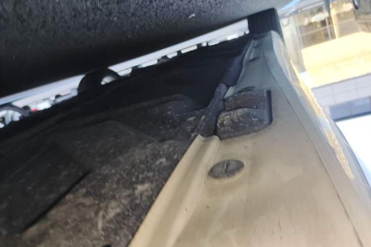 Used Mercedes-Benz B-Class 2015 B 200 Sport Edition Left Side Sill